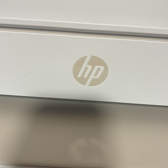 HP DeskJet Printer - White and Cream - Picture 3 of 4